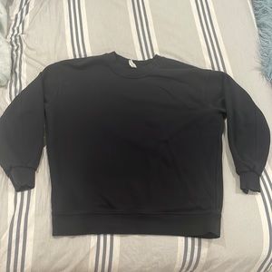 lululemon black crew neck size: 4